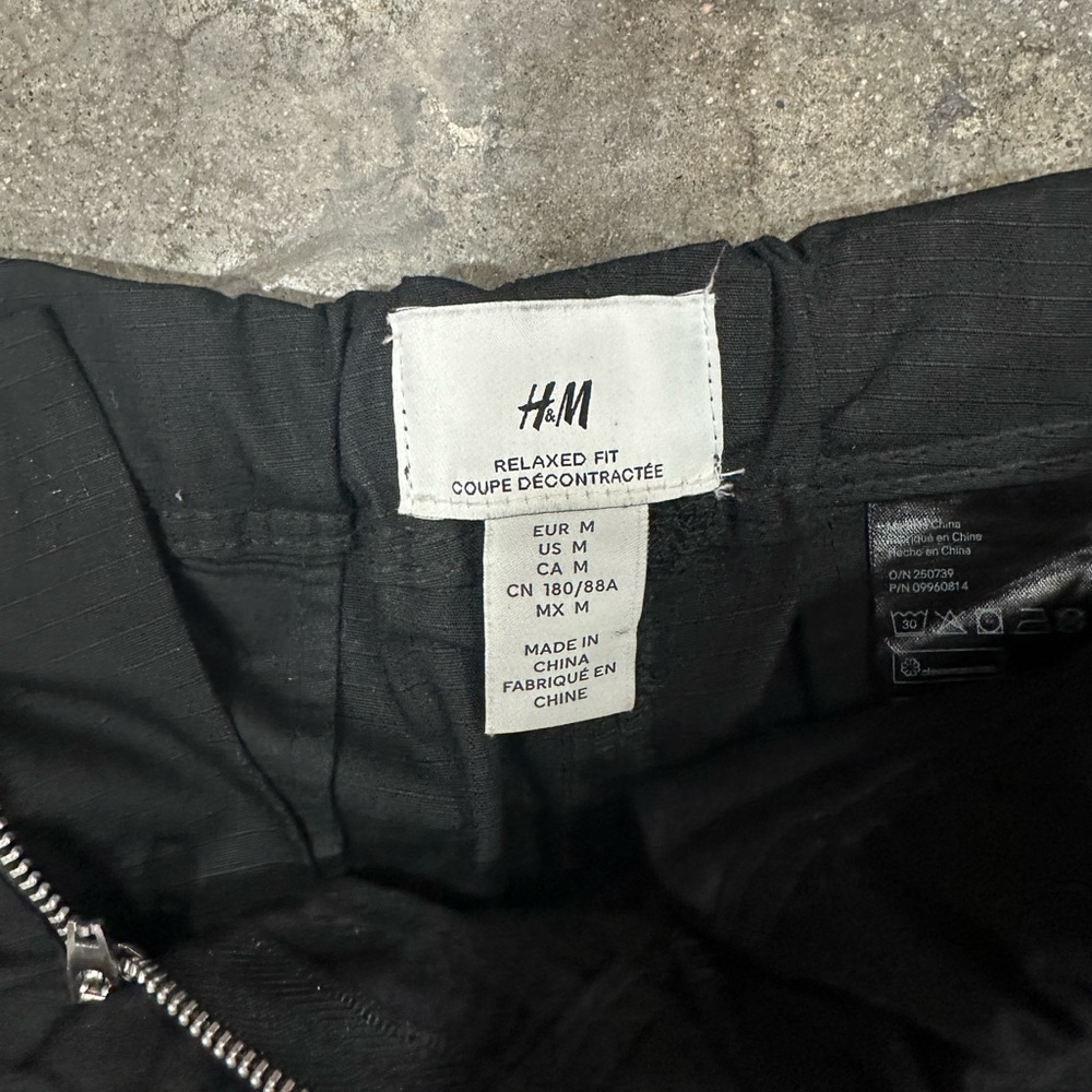 H&M Ripstop Track Pant - Picture 2 of 3